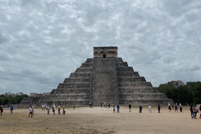 Chichen Itza Deluxe from Cancun to Playa del Carmen - Chichen Itza: the reason to make the long journey