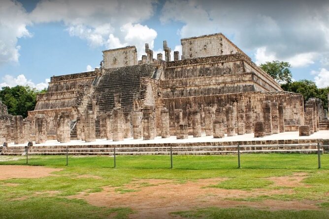 Chichen Itza Deluxe from Cancun to Playa del Carmen - Cooling off at the cenote