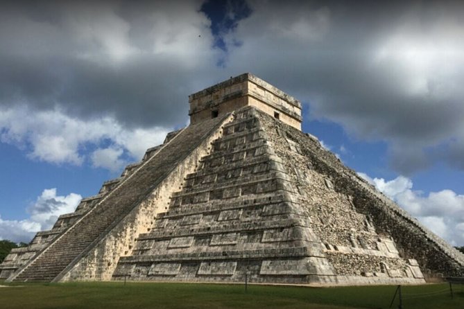 Chichen Itza Deluxe from Cancun to Playa del Carmen - Guides, group size, and service