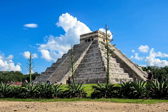 Chichen Itza & Ekbalam with Cenote swim from Playa del Carmen - Heat, clothing, and what to carry