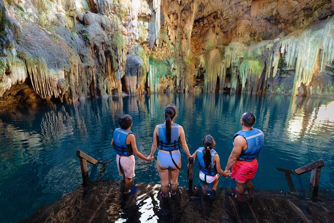 Chichen Itza Guided Historical Tour with Lunch Included - A short look at colonial Valladolid