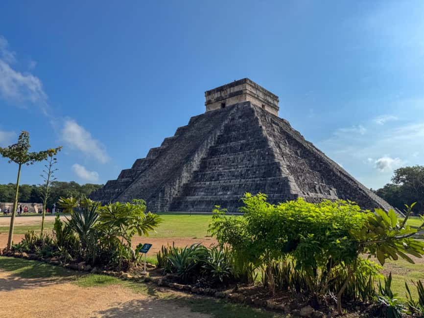 Chichen Itza: Guided Tour with Valladolid & Cenote Chichikan - Entering Chichen Itza before the heat builds