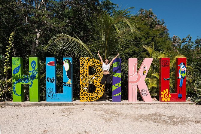 Chichén Itzá Premier Tour with Cenote Xunáan, Valladolid & Lunch - Mexican Buffet Lunch and the Premier Upgrade