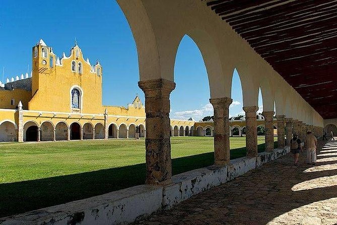 Chichen Itza, Private Cenote/Food Experience & the magic Izamal - The private cenote at Holcá