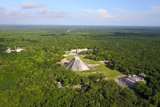 Chichen Itza Private Tour VIP - Valladolid brings food and a slower hour