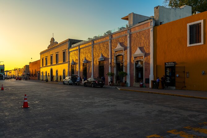 Chichen Itza, Transportation, lunch, cenote and Valladolid. - Lunch is convenient, not the main event