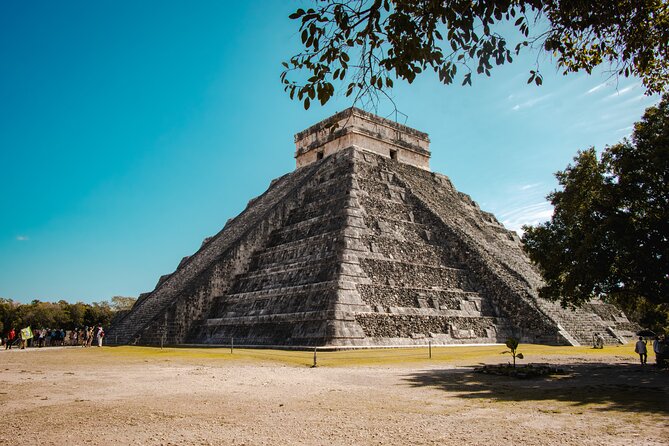 Chichen Itza with exclusive Cenote Maya and Valladolid free time - The day at a glance