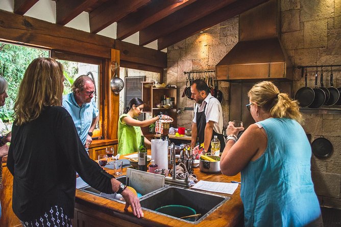 Cook & Dine | Make Authentic Mexican Mole and Salsas in San Miguel de Allende - Why this class works so well in San Miguel