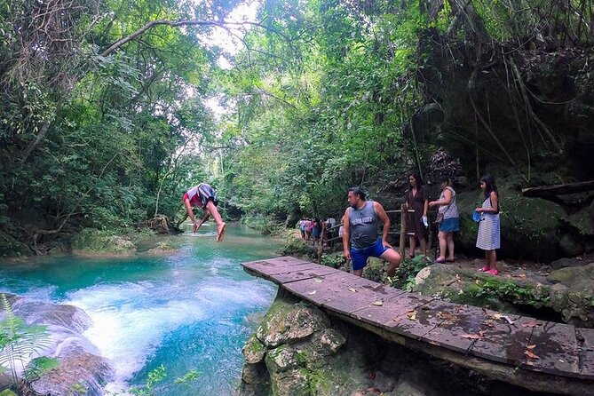 "Copalitilla" Waterfalls from Huatulco - Swimming in the clear pools