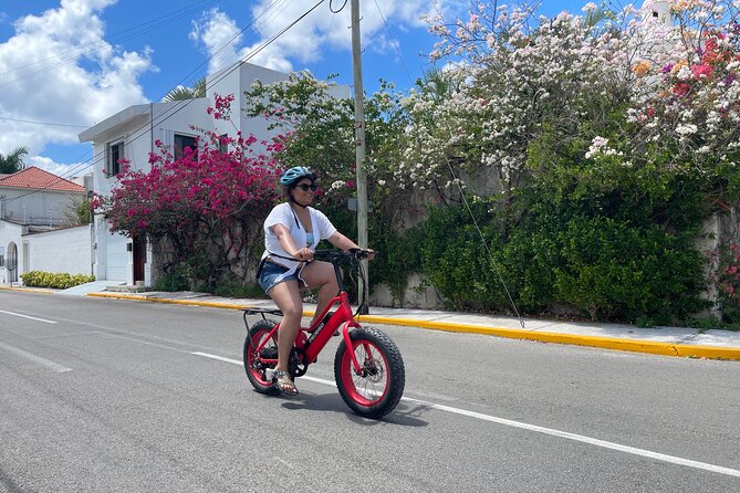Cozumel: City Tour by E-bike - Mercado Municipal and a more ordinary Cozumel