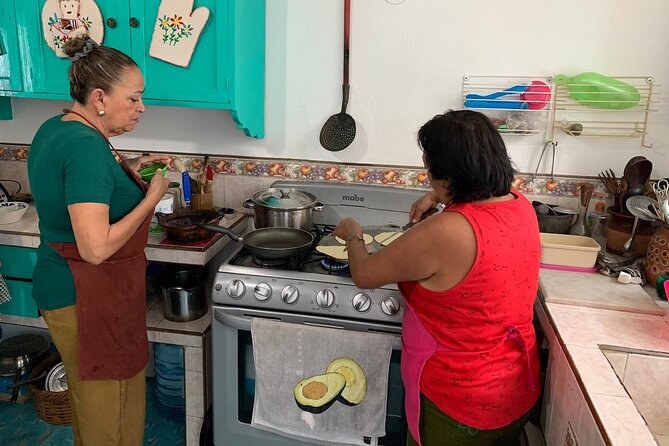 Cozumel Cooking Class - Taking a Short Taxi Ride to Josefina’s Kitchen