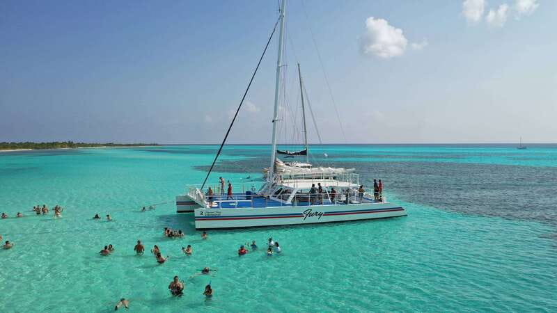 Cozumel: El Cielo, Palancar Reef, and Beach Party with Food - Lunch and drinks after the water activities