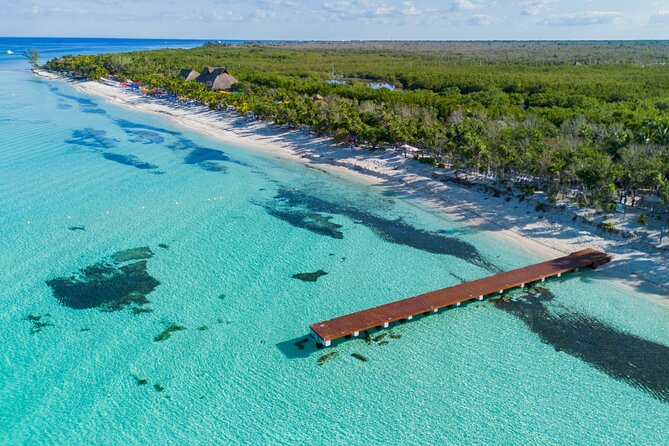 Cozumel: KUZÁ Beach Pass with Buffet, Open Bar & Activities - The beach is the real reason to come