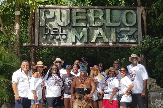 Cozumel Private Island Tour - Lunch and local food