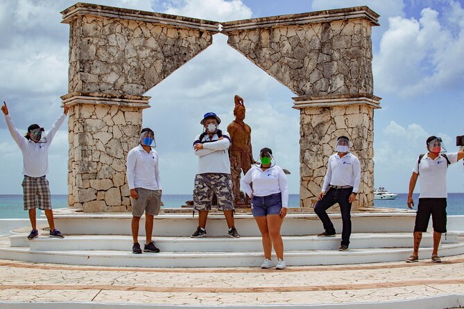 Cozumel Private Jeep Tour with Snorkeling Experience and Lunch - El Mirador pairs souvenirs with a big sea view