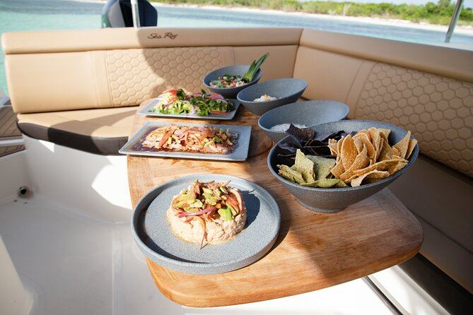 Deluxe Private Boats - 27 ft Sea Ray - Playa Palancar is not part of the basic five-hour plan