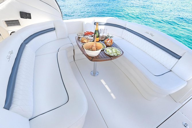 Deluxe Private Boats - 40 ft Sea Ray - Leaving the Marina on Your Own Private Boat