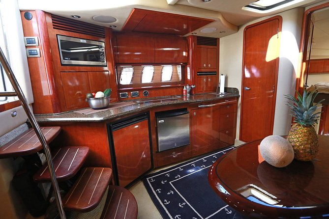 Deluxe Private Boats - 40 ft Sea Ray - Small Details That Make the Day Easier