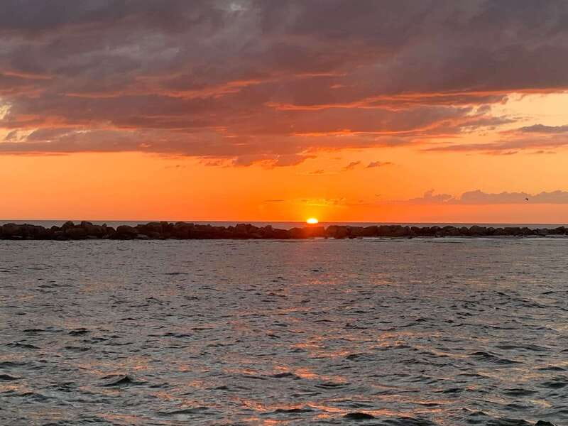 Destin: Dolphin Watching Cruise - How comfortable is the 49-passenger boat?