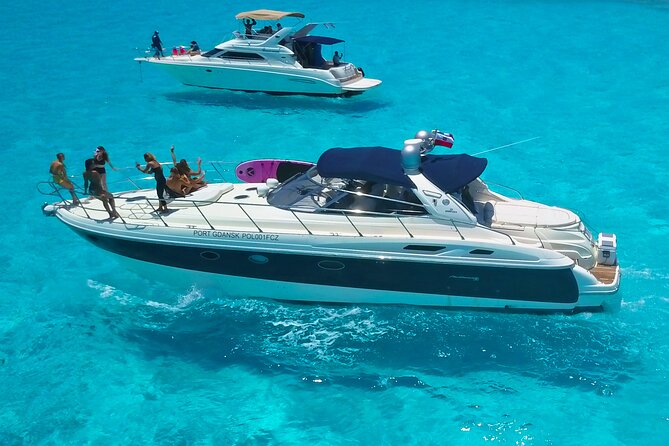 DIVA 60ft Elite Italian Yacht Experience in Cancun - One to three hours: a calm Cancun water outing