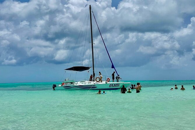 El Cielo Cozumel Snorkeling trip by Catamaran - The beach break is not always a beach club