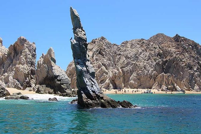 Famous Arch tour with Glass Bottom Boat. - What this Cabo boat ride is really like