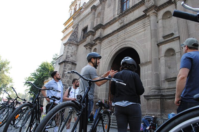 Frida Kahlo VIP [Museum Tickets Included] Bike, Markets & Churros - Entering Casa Azul with time to look around