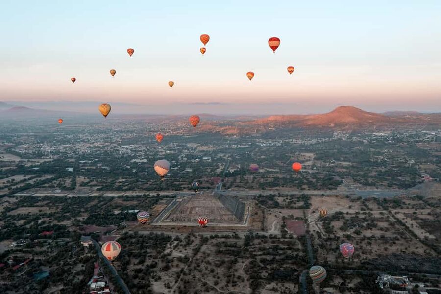 From CDMX: Teotihuacan Hot Air Balloon Ride & Optional Tours - Why the Teotihuacan balloon flight is worth the early alarm