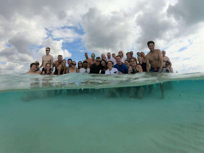 From Cozumel: 3 Reefs Boat Tour with Drinks and Snorkeling - Timing, crowds, and the cruise-day question