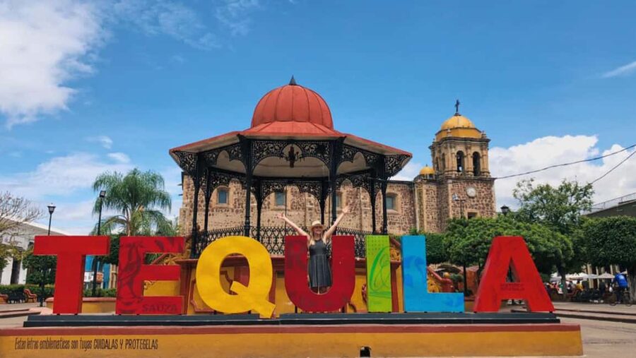 From Guadalajara: Tequila Town and Cantaritos El Guero - Tequila Don Cayo: from blue agave to bottle
