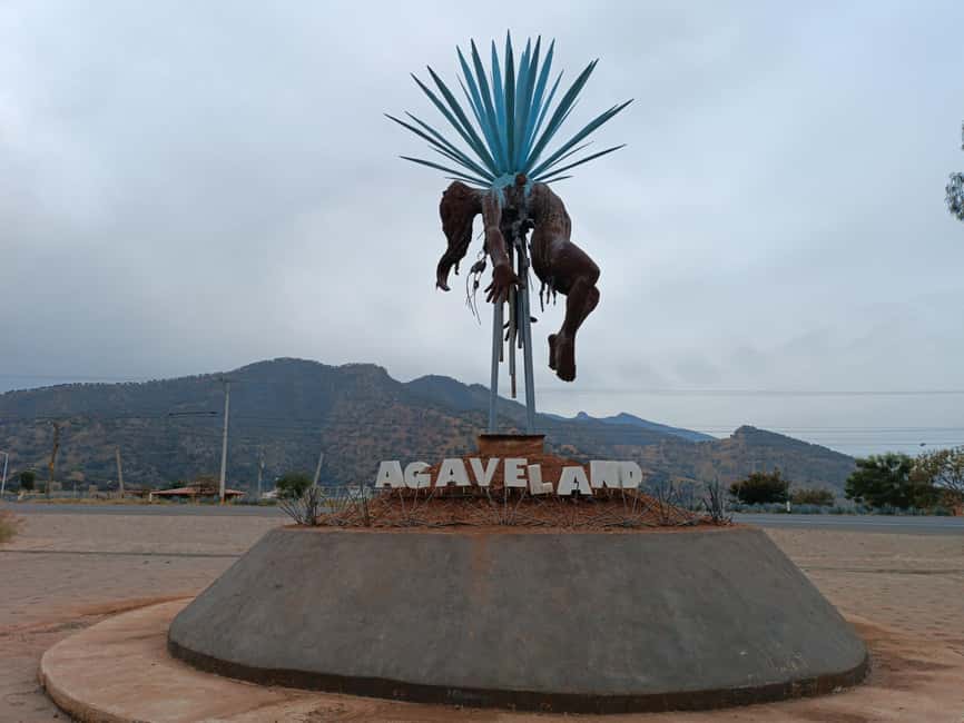 From Guadalajara: Tequila Town and Cantaritos El Guero - Language, guides, and the group dynamic