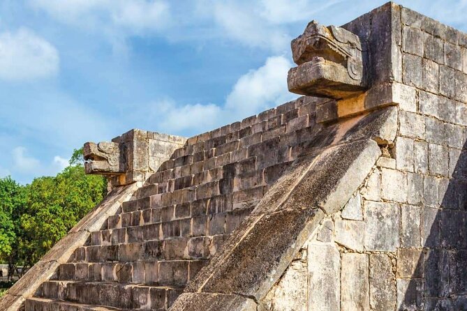 From Merida: Chichen Itza Tour, Izamal, Cenote Ik Kil and Food - The big picture: a packed day from Mérida