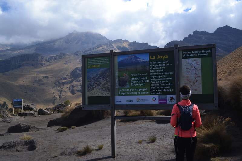 From Mexico City: Hike Iztaccihuatl Volcano with an Alpinist - What the three-hour walk feels like