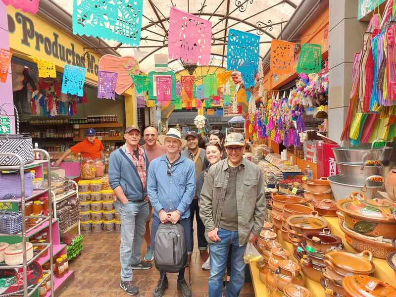 From San Diego: Tijuana Guided Day Trip with Lunch - Taco lunch and local flavors