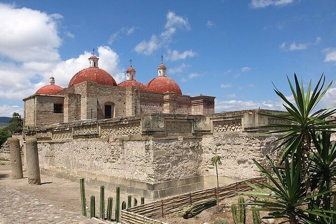 full day tour : Boil the water, Teotitlan, Mezcal, tule and Mitla - Mitla’s Precise Zapotec Architecture