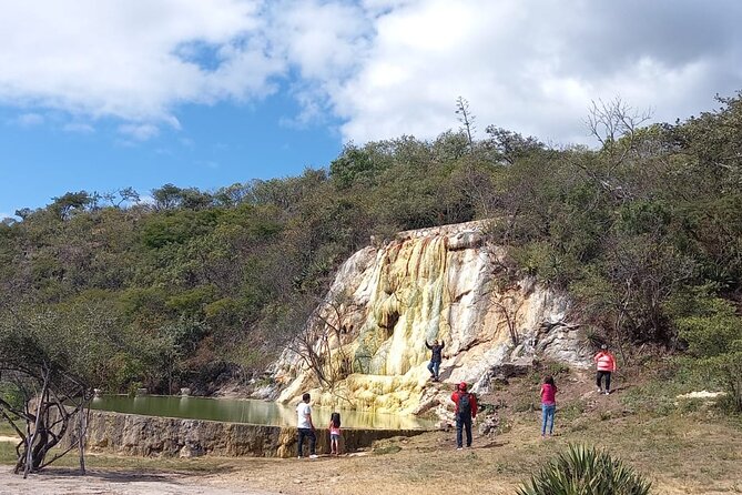 full day tour : Boil the water, Teotitlan, Mezcal, tule and Mitla - Teotitlán del Valle: Wool, Color, and Local Skill