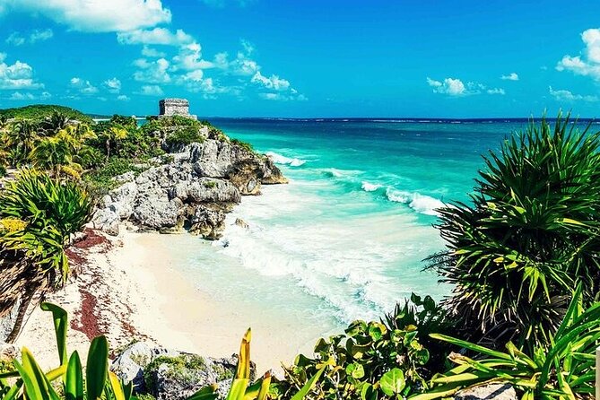 Full Day Tulum Ruins Tour Cenote and Swimming with Sea Turtles - Cenote Nohoch Nah Chich: the day’s cool surprise