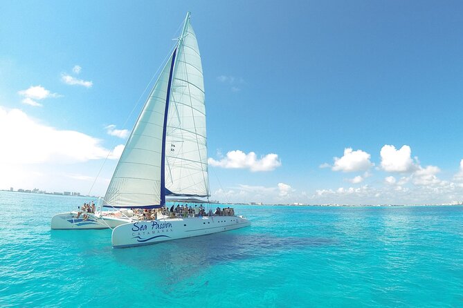 Full Experience Isla Mujeres: Food aboard + Premium drinks + Snorkel + Free time - Four Hours on Isla Mujeres