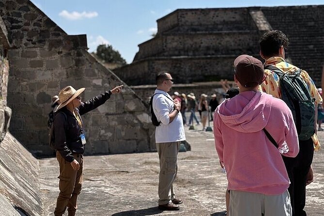 Guided Tour in Teotihuacan with Cave Breakfast and Transportation - Entering the Teotihuacan archaeological zone