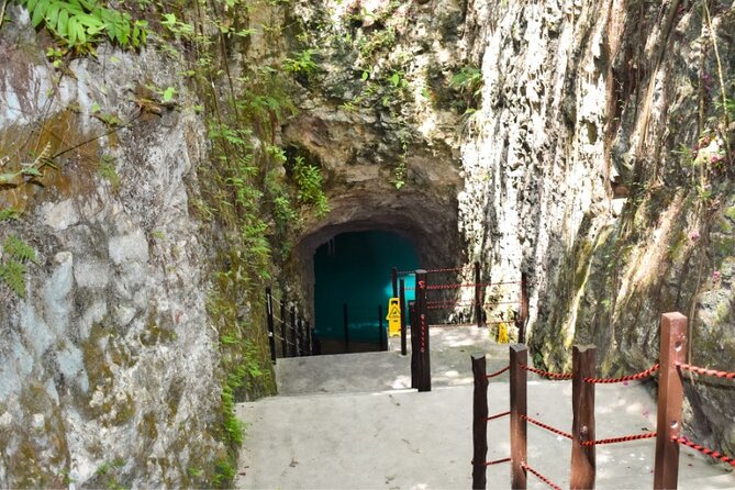 Guided Tour to Chichen Itza Cenote and Valladolid - Guides, drivers, and the human side of the day