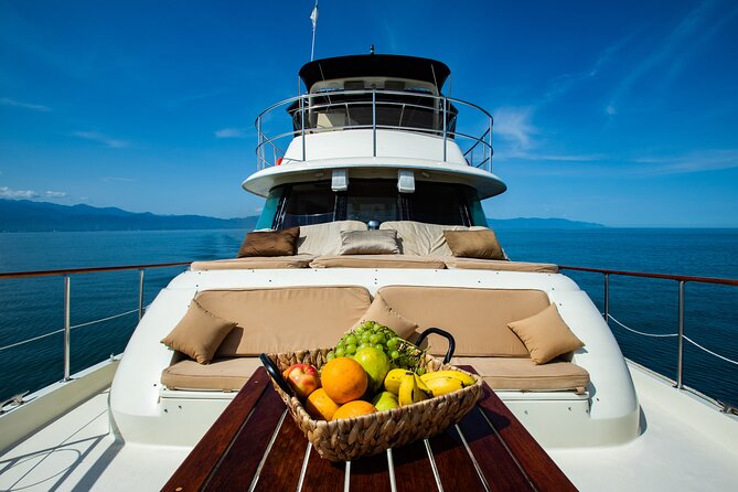 Hatteras 58-61' Luxury Yacht in Puerto Vallarta & Nuevo Nayarit - Four hours or eight hours on the water