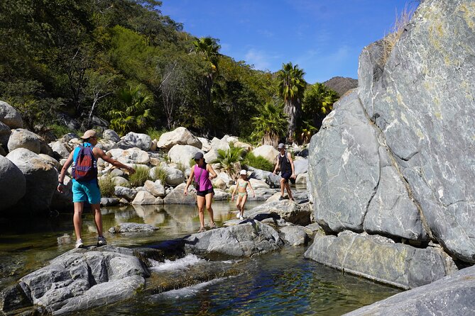 Hidden Waterfalls Hiking Adventure - Timing, heat, and what to bring