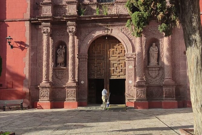 Historical and Cultural Walking Tour of San Miguel de Allende - Starting at Casa del Mayorazgo de Canal