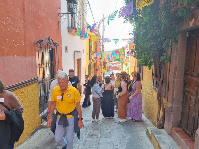 Historical & Cultural Walking Tour of San Miguel de Allende - Meeting at Canal Street and starting with a welcome