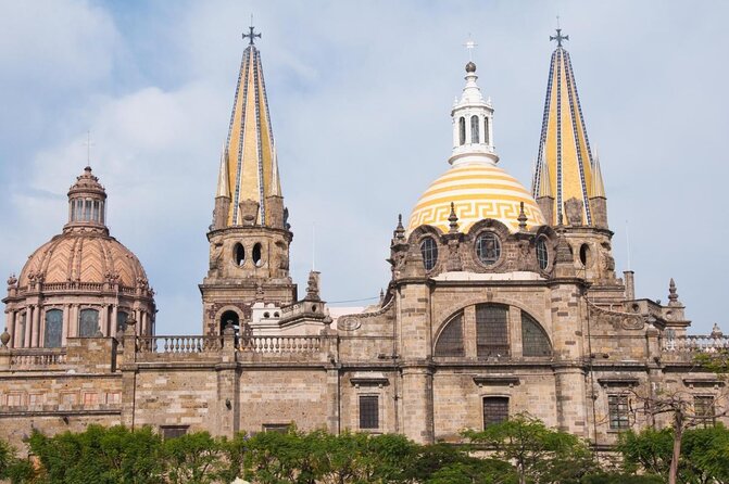 History and Murals: Walking Tour Guadalajara - Key things to know before you book