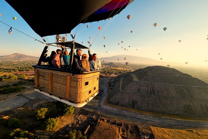 Hot Air Balloon Flight Teotihuacan With Pickup and Breakfast - Five things to know before you book