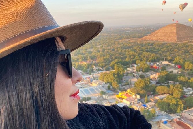 Hot air balloon from CDMX and Restaurant la Gruta (ORIGINAL) - Walking through the archaeological zone