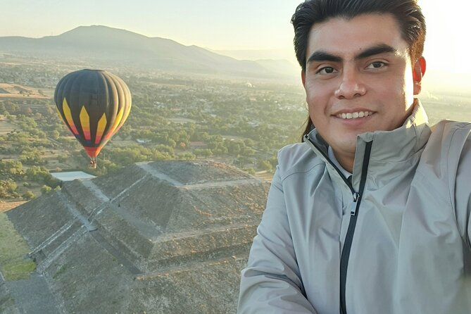 Hot air balloon from CDMX and Restaurant la Gruta (ORIGINAL) - Guides and the quality of the day