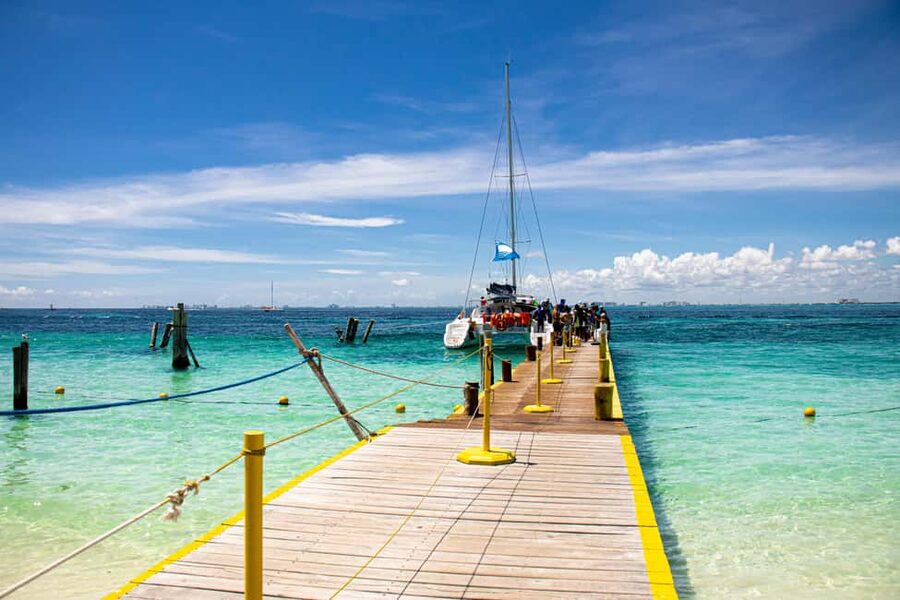 Isla Mujeres: Catamaran Ride with Open Bar, Snorkeling, and Lunch - Key points before you book