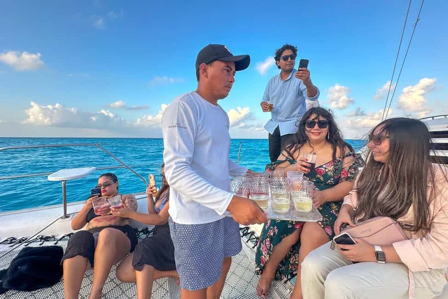 Isla Mujeres: Catamaran Ride with Open Bar, Snorkeling, and Lunch - The return sail to Cancun